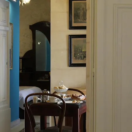 Palazzino Nina Boutique Bed & Breakfast 4*