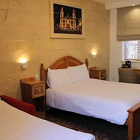Palazzino Nina Boutique Couette-café Qormi